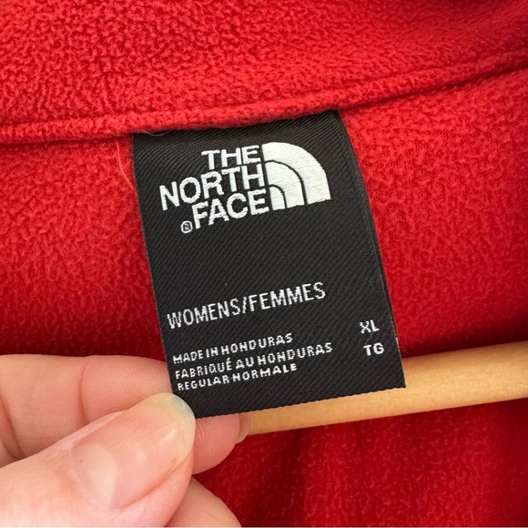 Like new! The North Face Half-Zip Fleece Pullover - Burnt Orange - Picture 8 of 12